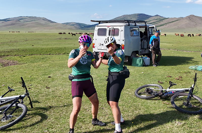 Let's cycle in Mongolia